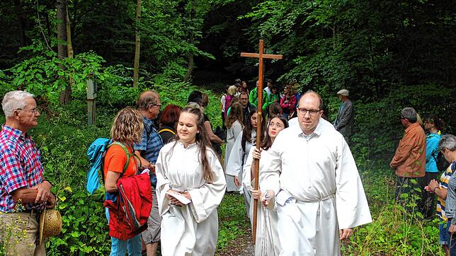 Die Bohlinger Wallfahrt auf dem Kreuzweg am Schienerberg ist Tradition. Am Sonntag,  6. Juli, machen sich die Bohlinger wieder auf den ...
