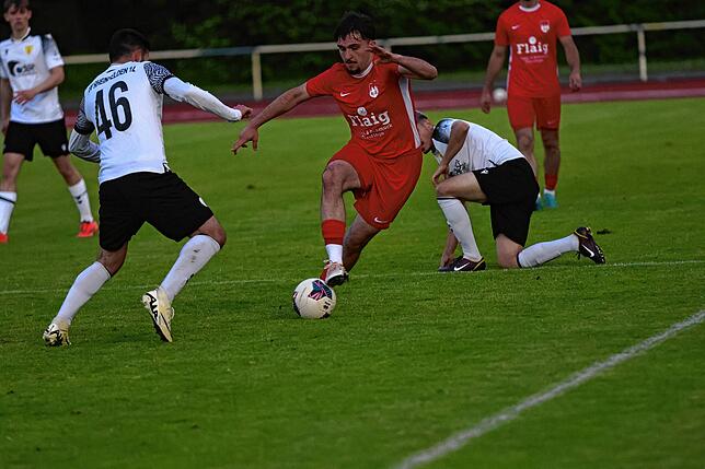 Bild 13: FC Tiengen 08 und FSV Rheinfelden trennen sich 1:1 – wir haben Fotos!