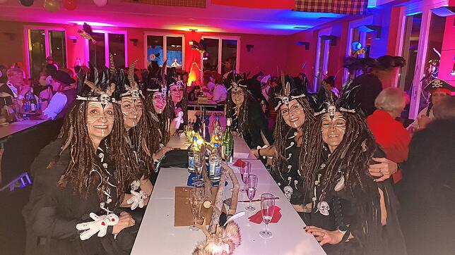 Bild 1: Waldshut: Frauen feiern ausgelassen bei der unvergesslichen Frauenfasnacht – Bilder hier!