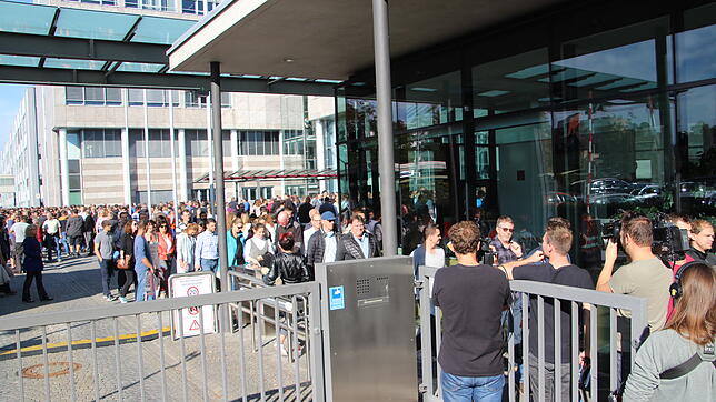 Rund 4000 Beschäftigte von RRPS protestierten im Oktober 2018 gegen einen befürchteten weiteren Stellenabbau auf freiwilliger Basis. ...