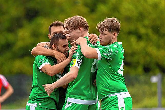 Bild 1: SV Herten besiegt den FC Schlüchttal mit 5:1 – und wir haben Bilder!