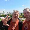 Mexiko bringt ihnen neue Hoffnung: Jürgen und Daniel Engler am ersten Tag nach der Ankunft auf der Dachterrasse ihrer Unterkunft.