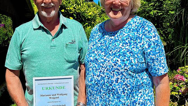 Die Vorsitzende der Gartenfreunde Murg, Marianne Weigend, wurde gemeinsam mit ihrem Ehemann Wolfgang für 25-jährige Mitgliedschaft ...
