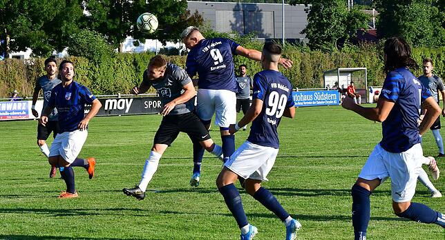 Bild 8: VfB Waldshut feiert schmeichelhaften 3:2-Sieg gegen Bosporus FC Friedlingen &ndash; und wir haben die Bilder!