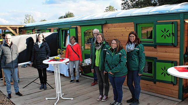 An der offiziellen Einweihung des Bauernhof-Wald-Kindergarten Mooszwerge in Oberhof, die am Mittwochnachmittag stattfand, nahmen teil ...