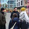 Rainer Röver, designierter Vorsitzender der SPD Bodenseekreis, mit dem Juso-Kreisvorsitzenden Matthias Eckmann im Gespräch mit ...