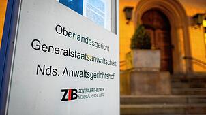 Die Beschuldigten stehen im Verdacht, eine rechtsextreme und bewaffnete Gruppe gegründet zu haben.