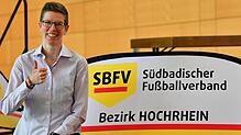 Das hat gepasst: Katharina Keßler aus Kleinkems blickte beim Bezirkstag der Hochrhein-Fußballer in Laufenburg auf ein gelungenes erstes ...