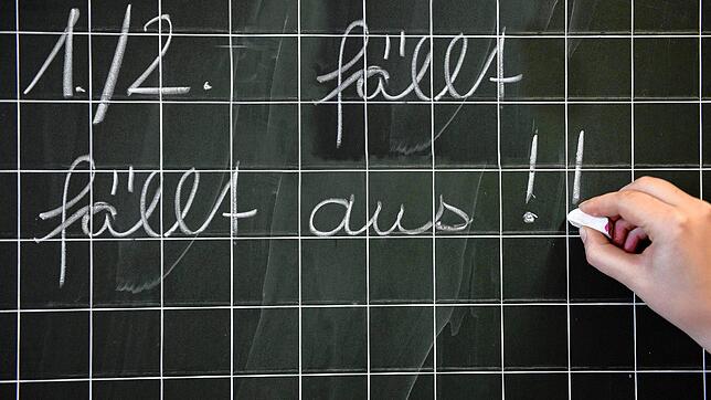 Die Gewerkschaft GEW fürchtet auch in diesem Schuljahr an allen Schularten einen Lehrermangel.