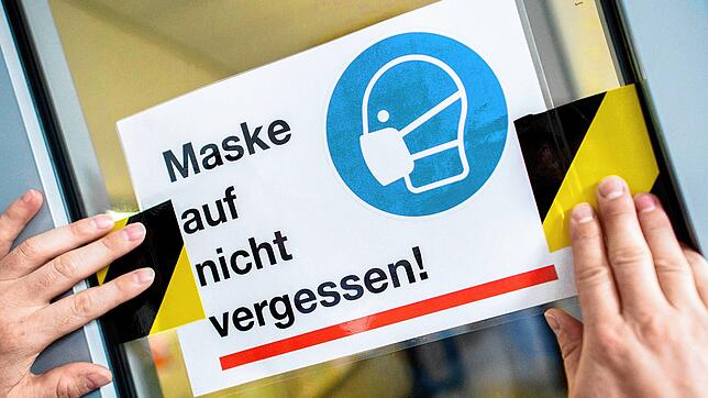 &ldquo;Maske auf nicht vergessen!&bdquo; &ndash; und vor allem: Quarantänemaßnahmen einhalten. Das hat die Stadt Donaueschingen nun ...