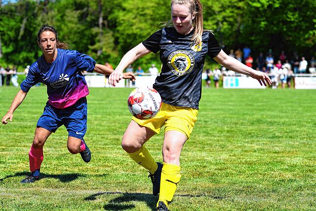 Bild 15: Die Damen des FC Wolterdingen holen den Bezirkspokal. Die Bildergalerie vom Finale gibt es hier.