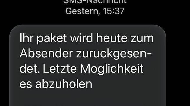 Mit gefälschten SMS locken Betrüger auf Webseiten, auf denen dann weitere Gefahren wie Spionagesoftware drohen. Fehlerhafte ...