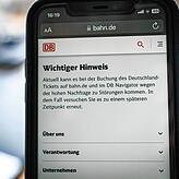 In den ersten Tagen nach dem offiziellen Start bekommen Fahrgäste bei Versuchen das 49-Euro Ticket digital zu buchen noch vermehrt ...