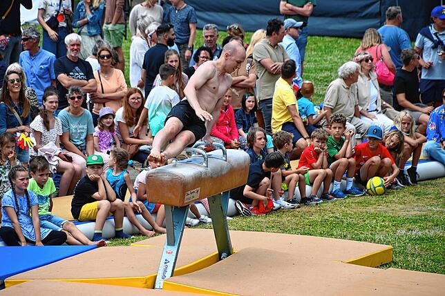 Bild 20: Bilder vom Hafenfest-Sonntag mit Turn-Show, Bürgermeister-Mutprobe und Flohmarkt (1)
