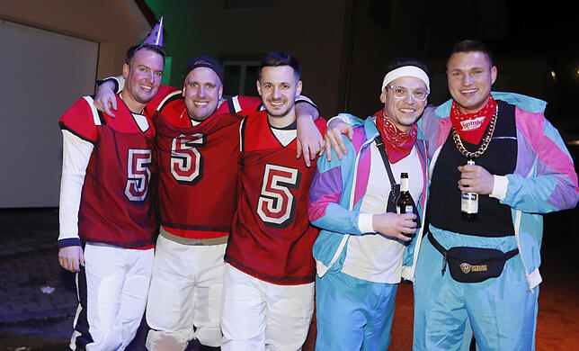 Bild 11: Bilder von der Party nach dem Nachtumzug in Pfohren