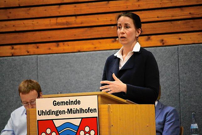 Nach Männle spricht Nadine Bohn.