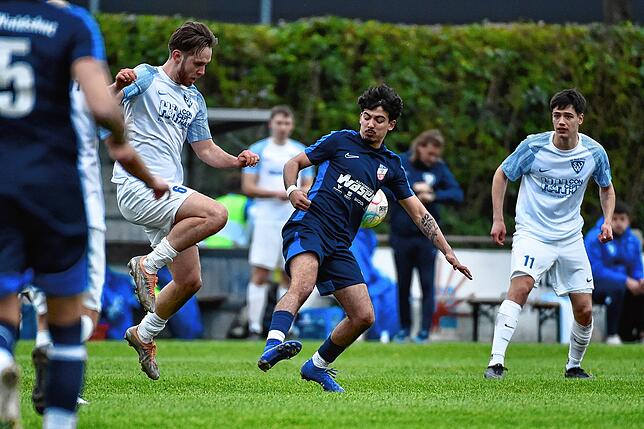 Bild 2: VfB Waldshut unterliegt dem SV Weil mit 0:7 &ndash; und wir haben Bilder!