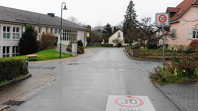 Nach einem Beschluss des Gemeinderats gilt bald auf vielen Straßen in Orsingen-Nenzingen Tempo 30.