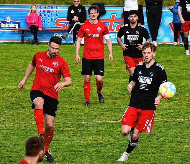 Bild 3: VfR Bad Bellingen besiegt den FC Hochrhein mit 4:1 &ndash; und wir haben Bilder!