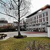 Bekommt eine sanierte Fassade, neue Fenster und ein verbessertes Flachdach, doch es sind auch weitere Bauarbeiten nötig: In die ...