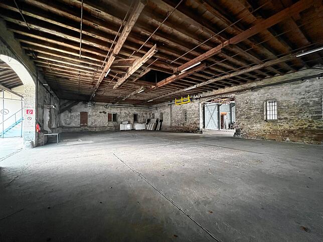 Die alte Baumwollhalle auf dem lauffenmühle Areal wird zur Kulturhalle umgebaut.