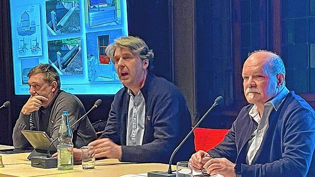 Wie sich Bürgerinnen und Bürger über ihre individuelle Betroffenheit und ihr Risiko informieren können, erläuterten Baubürgermeister ...