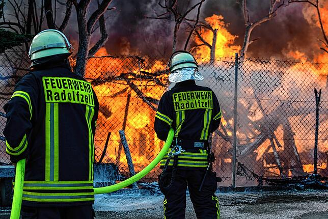 2016 beschäftigte die Feuerwehr zum Beispiel der Brand in einer Radolfzeller Kleingartenanlage.