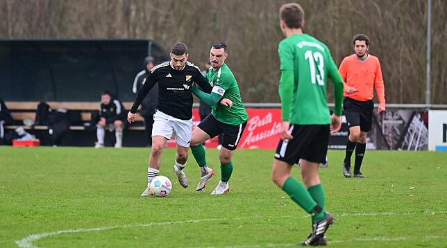 Bild 8: SV 08 Laufenburg unterliegt mit 0:2 beim SV Mundingen – und wir haben Fotos!