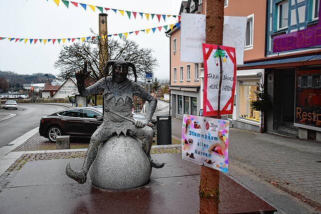 Bild 3: Stockach trotzt mit närrischem Schmuck der Corona-Krise