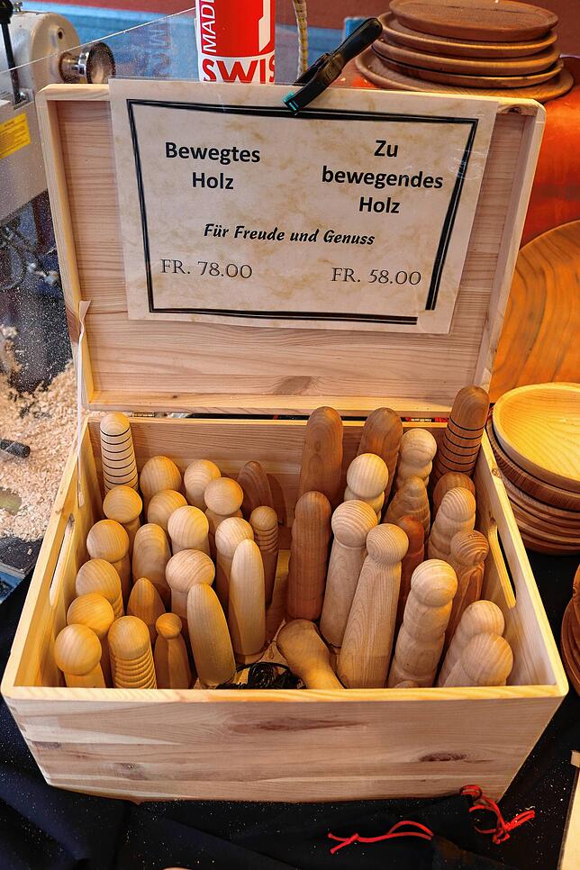 Mit selbst gedrechselten Dildos und Vibratoren plant Rüegg einen Onlineshop.