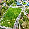 Bleibt die Wiese unbebaut? Blick in Richtung Süden auf das alte Tonhallengelände. Im Hintergrund die Bertholdstraße mit der neuen ...