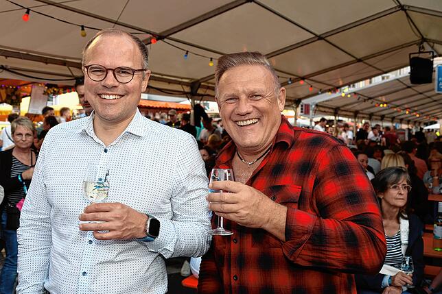 Bild 15: Mit Musik und Gaumenfreuden lockt das Konstanzer Weinfest 2025 seine Gäste