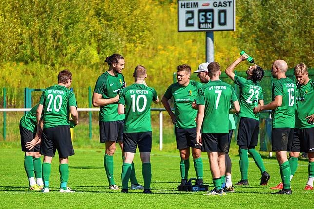 Bild 20: SV Karsau gewinnt das Aufsteiger-Derby gegen den SV Herten II mit 2:0 &ndash; und wir haben Bilder!