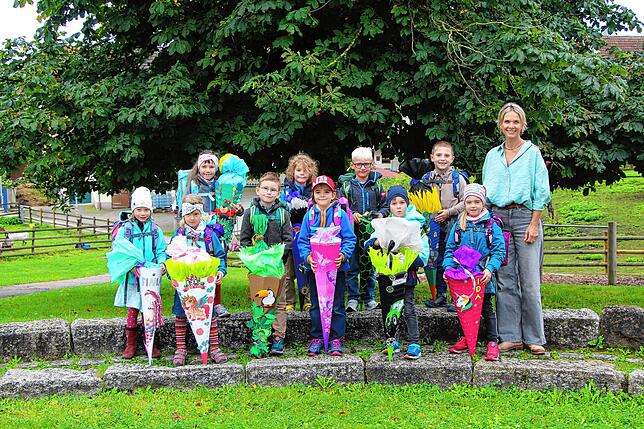 Fünf Mädchen und fünf Jungen wurden in die Erdmännchen-Klasse der Grundschule Wutach in Ewattingen eingeschult. Klassenlehrerin ist ...
