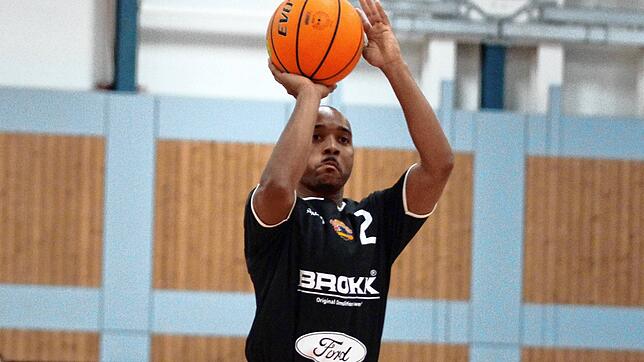 Kalt wie eine Hundeschnauze zeigte sich Chris Frazier bei den spielentscheidenden Freiwürfen gegen die Uni Baskets Paderborn.