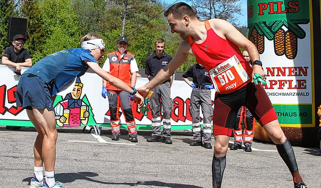 Duo: Tobias Herrmann von der LG Hohenfels landete auf Platz 15 bei den Männern. Sechs Sekunden nach ihm überquerte Frauen-Siegerin ...