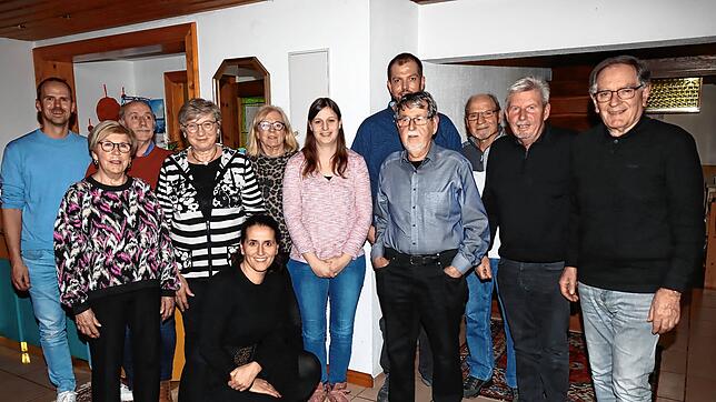 Der Vorstand des Tennisclubs Mönchweiler mit Vorsitzendem Willy Storz (rechts) im Jubiläumsjahr. Bild: Cornelia Putschbach
