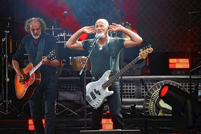 Bild 22: Santiano rocken auf dem Schlossplatz (Teil 2)