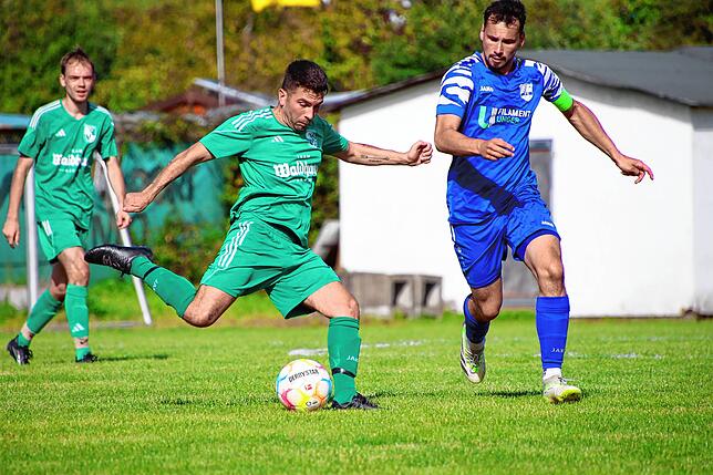 Bild 8: SV Waldhaus gewinnt 3:1 beim FC Hauingen – wir haben Fotos!