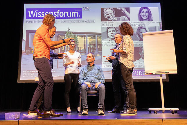 Bild 2: Hier gibt&lsquo;s die Bilder zum ersten SÜDKURIER-Wissensforum mit Mentalcoach Thomas Baschab