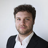 Oskar de Felice, Rechtsexperte beim Internetportal Flightright, sagt über die Germania-Pleite: "Direkt werden die Preise wohl nicht ...