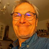 Peter Schell verkörpert Bauer Karl Faller.