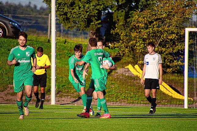 Bild 12: SV Buch gewinnt Derby gegen SV Waldhaus mit 4:1 – und wir haben Fotos!