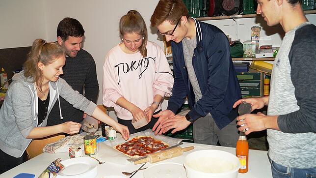 Im Treff des KjG (von links): Sarah Mayer, Achim Stengele, Aurelia Müller, Leonard Zerwes und Felix Koch.