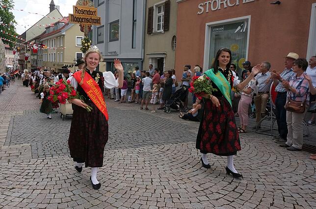 Bild 13: Schwyzertagsumzug in Tiengen 7.7.19