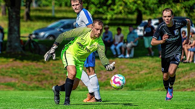 Überragend: Torwart Marc Weissenberger (hier ein Archivbild) rettete dem FC Geißlingen mit starken Reaktionen das 3:3 in der Partie ...