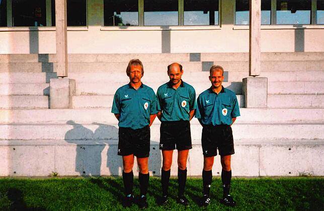 Ein Foto aus alten Zeiten: Spohns Assistenten sind Klaus Möhrle (links) und Peter Axt.