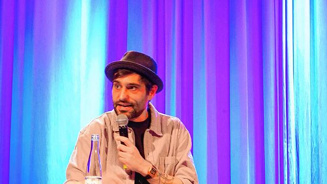 Nektarios Vlachopoulos gastierte zum Abschluss der Reihe „Kultur im Kursaal am Mittwoch an eben jenem Ort in Bad Säckignen. Foto: ...