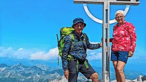 Reinhard und Sieglinde Kaltenbach auf dem Bockkarkopf. Bild: Reinhard Kaltenbach