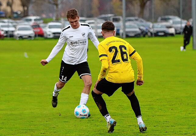 Bild 5: Unsere Bildergalerie zum Bezirksliga-Duell zwischen dem SV Denkingen dem FC Öhningen-Gaienhofen